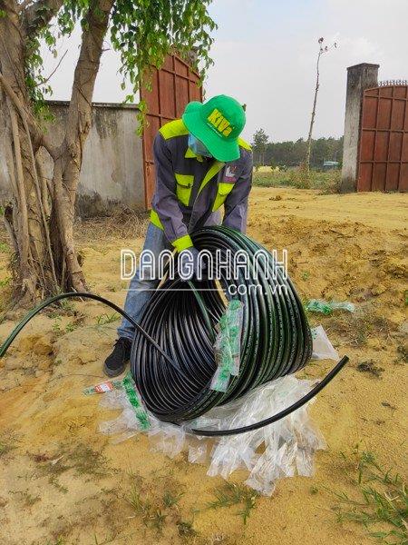 Ống cứng LDPE Nguyễn Tân 25mm x 1.6mm x 100m