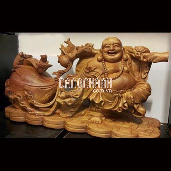 Tượng Di Lặc kéo bao tiền chiêu tài hút lộc