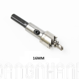 Khoan lỗ ống PVC cho hệ thống tưới nhỏ giọt