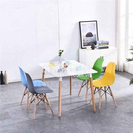 Bàn Ăn Eames Chân Gỗ Nhập Khẩu – BADK02
