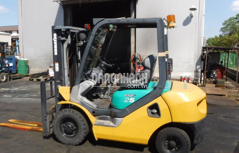 Bán xe nâng xăng KMT_FG25 nhập khẩu tại Nhật