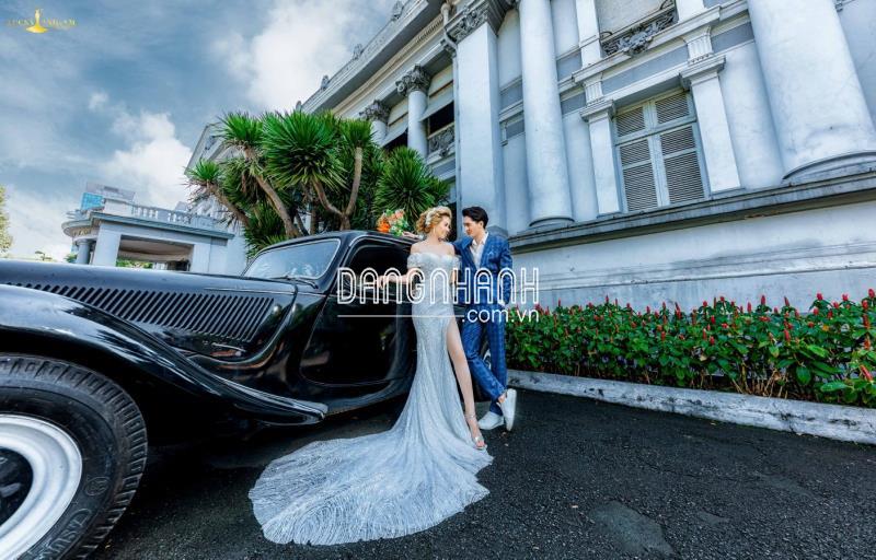 Chụp hình cưới ngoại cảnh Sài Gòn