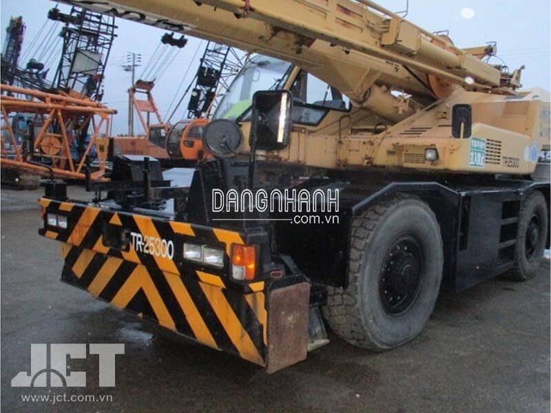 XE CẨU BÁNH LỐP 24 TẤN TADANO GR-250-1