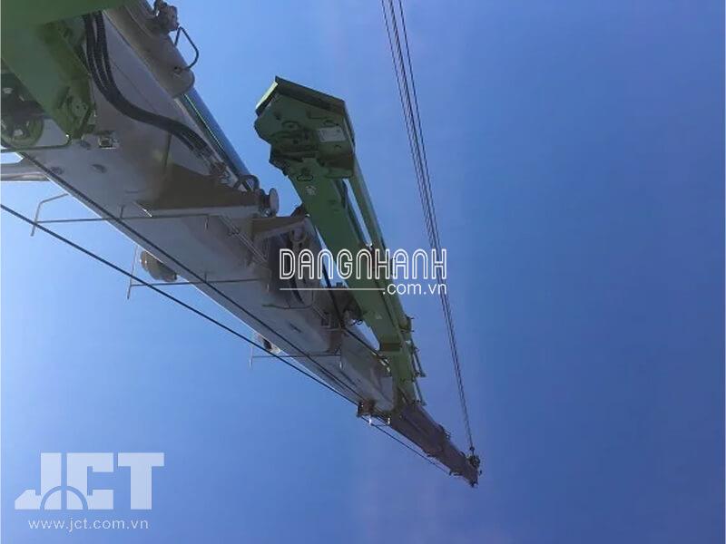 XE CẨU BÁNH LỐP 25 TẤN TADANO GR-250N-3