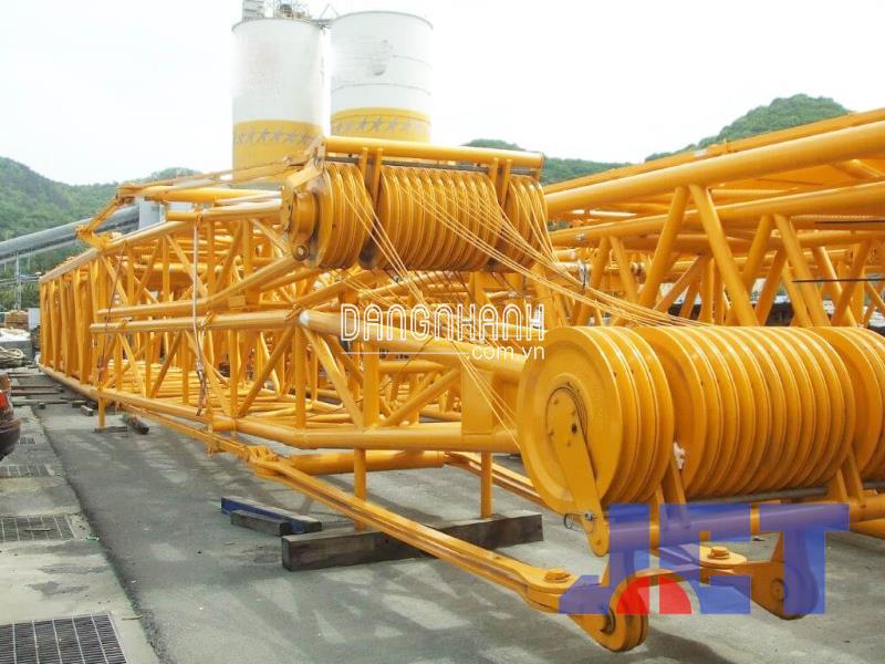 BÁN VÀ CHO THUÊ CẨU 750 TẤN LIEBHERR LR1750 GIÁ TỐT