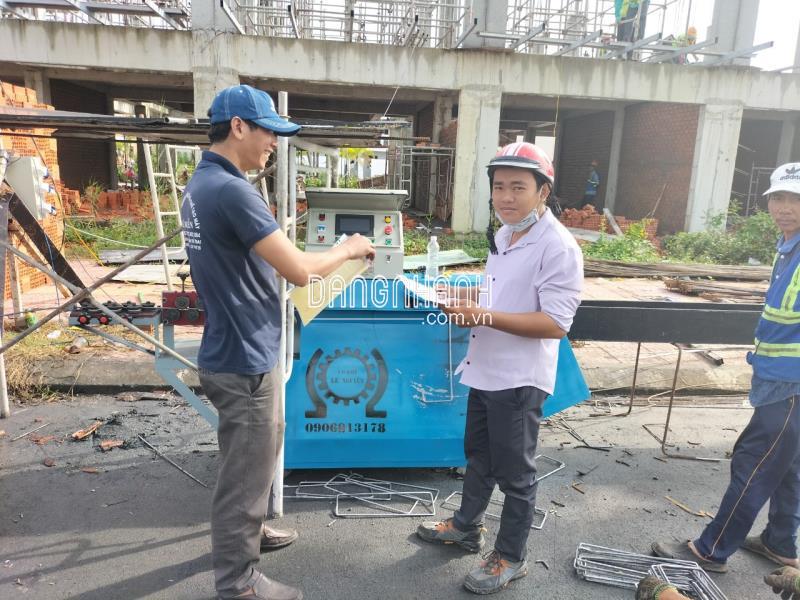 Máy bẻ đai sắt mới nhất hiện nay