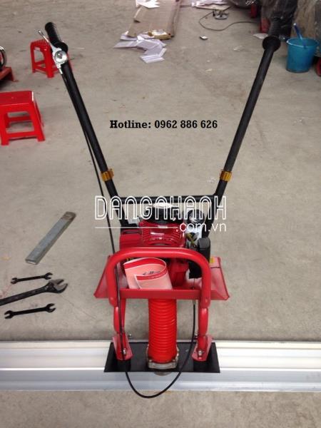 Máy Đầm Thước Bê Tông Honda GX35 - Tặng Kèm Thước