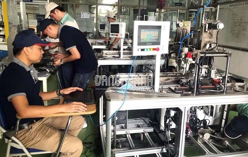MÁY HÀN QUAI KHẨU TRANG TỰ ĐỘNG
