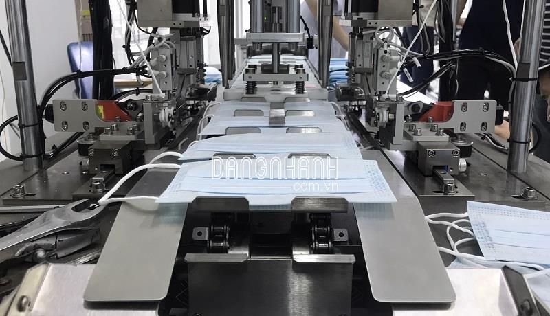 MÁY HÀN QUAI KHẨU TRANG TỰ ĐỘNG