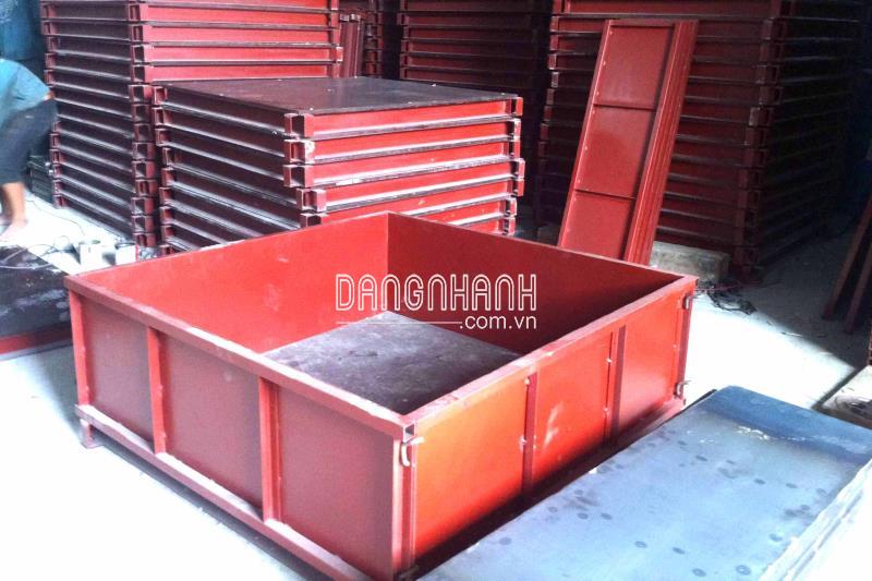 Khuôn gạch bê tông nhẹ