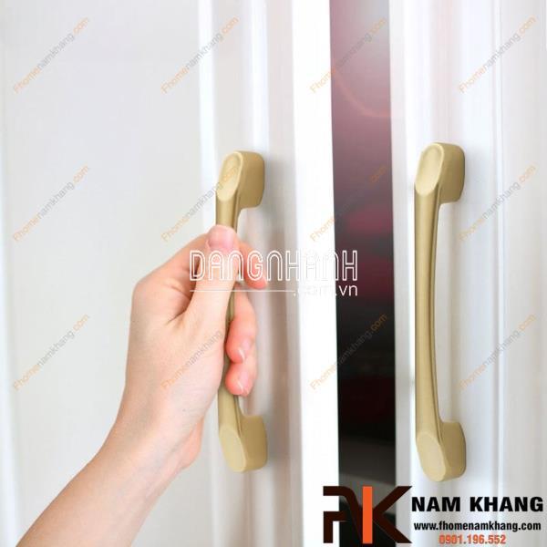 Tay nắm tủ dạng trơn nhỏ gọn NK236 | Zalo 0901 196 552
