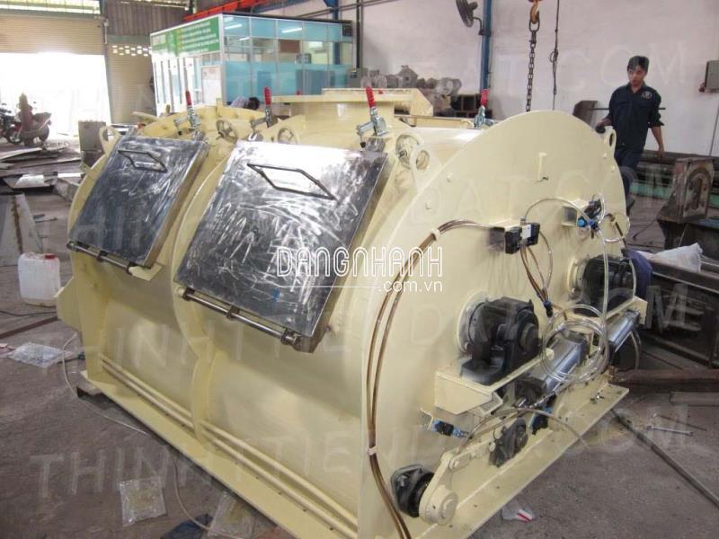 MÁY TRỘN 2 TRỤC