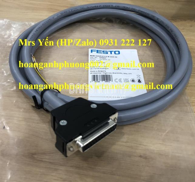 NEBV-S1G25-K-2.5-N-LE25-S6 (575417) | Cáp kết nối Festo 