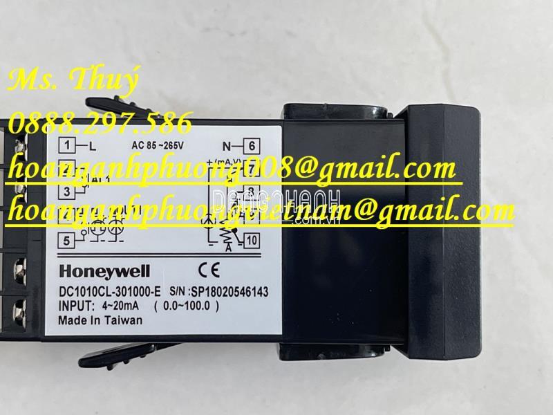 Bộ điều khiển nhiệt độ DC1040CR-301000-E - Honeywell chính hãng