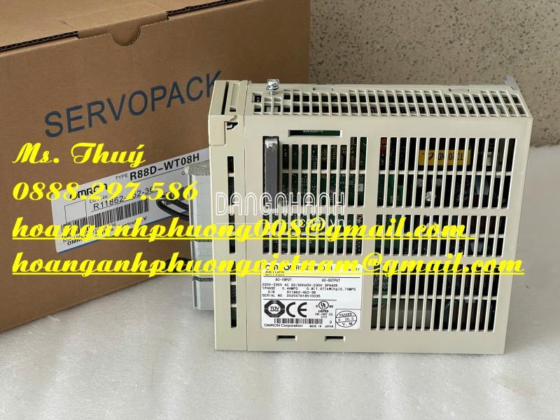 Giao toàn quốc - Servo Driver Omron R88D-WT08H - Hàng mới 100%