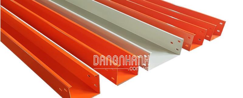 Máng cáp loại không đục lỗ