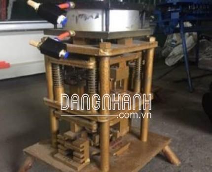 ĐỘT DẬP HỆ CỬA LÙA 93