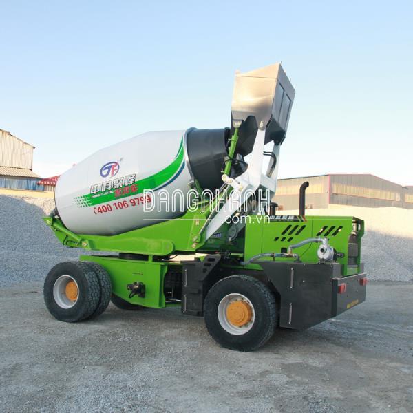 Xe Trộn Bê Tông Tự Nạp Liệu CBM26