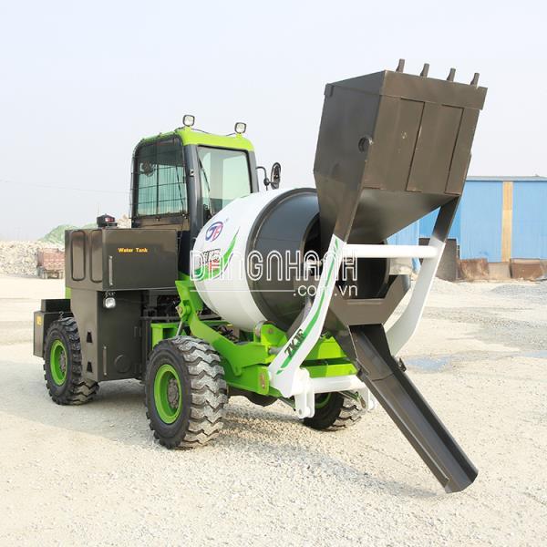 Xe Trộn BêTông Tự Nạp Liệu CBM1,2