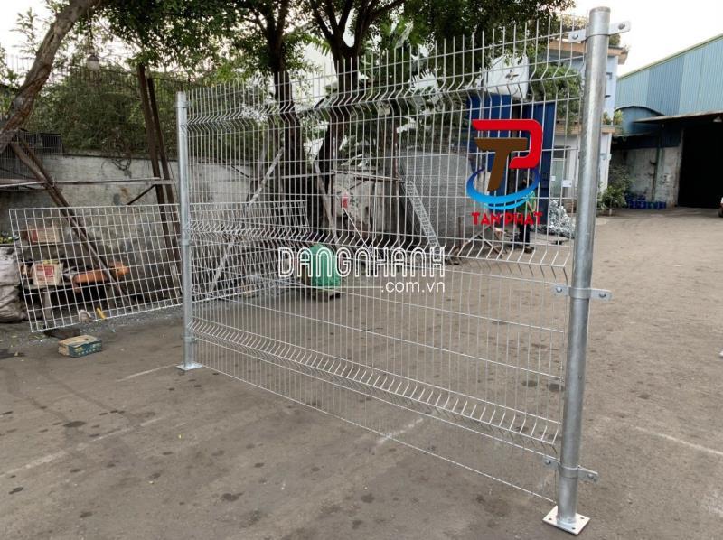 Hàng rào mạ kẽm bảo vệ khu công nghiệp