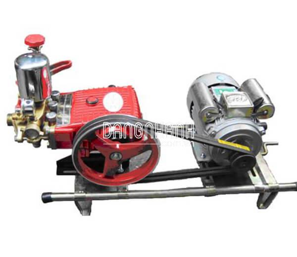 Máy Rửa Xe Áp Lực Cao NK 52 Lắp Mô Tơ 2.2KW