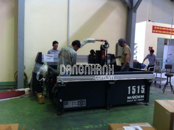 Lắp đặt máy CNC