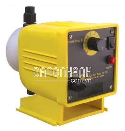 Bơm định lượng Unichlor UC-11