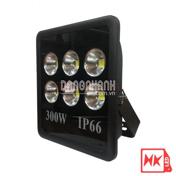 ĐÈN LED PHA VUÔNG 300W CHIẾU SÁNG NGOÀI TRỜI IP66