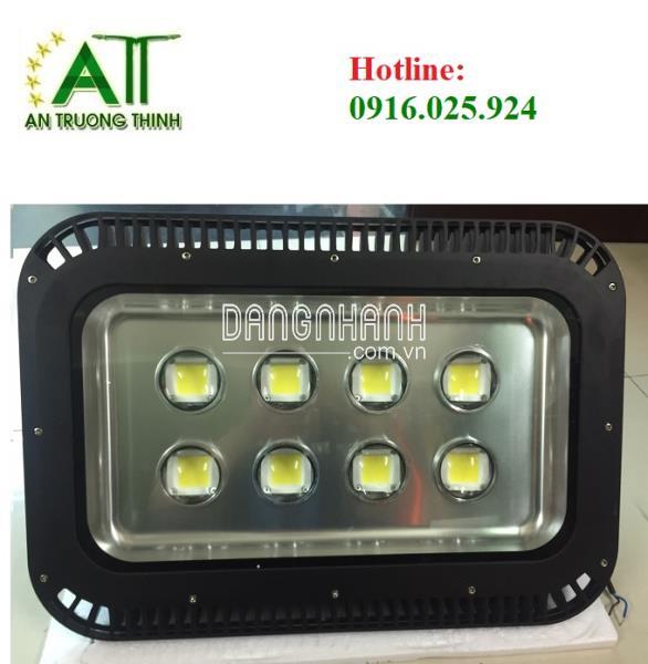 Đèn Pha Led Cao Áp 400W Kính Lúp