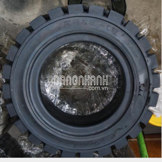 Lốp đặc 8.25-15