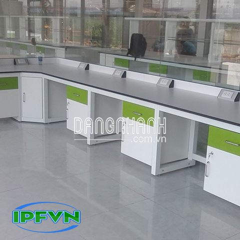 BÀN THÍ NGHIỆM ÁP TƯỜNG ATV-BTNAT-2400750830