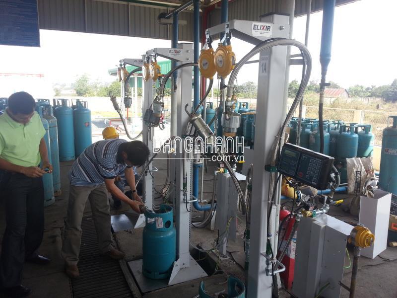 Máy nạp gas (LPG) Kosel loại EK670 C2