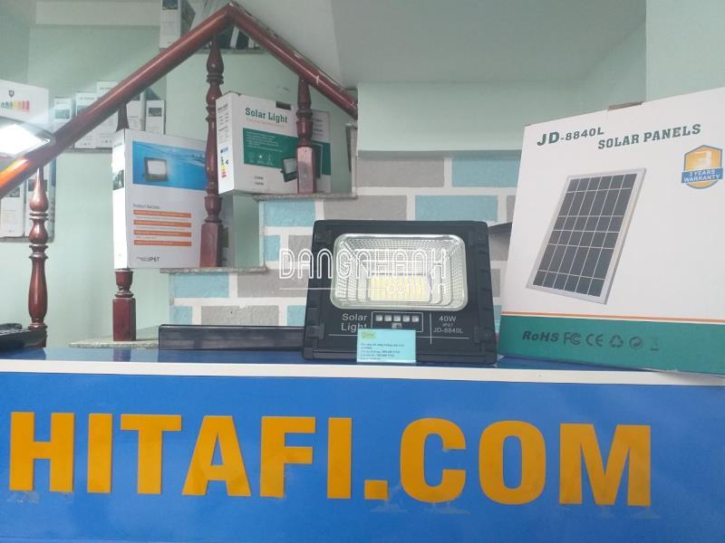 Đèn năng lượng mặt trời 40w- JD 8840L mới nhất 2020