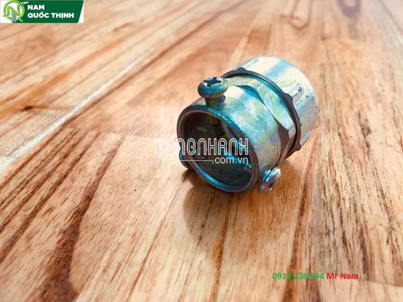 Đầu nối ống mềm kín nước và ống thép luồn dây điện trơn EMT 1-1/2