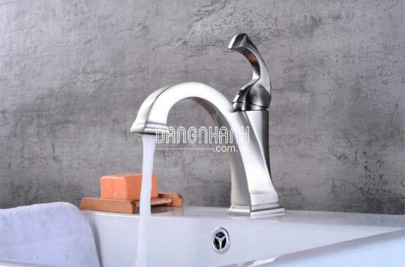 VÒI NƯỚC LAVABO NÓNG LẠNH ĐỒNG CAO CẤP 062