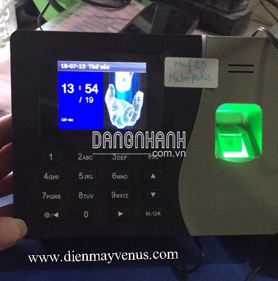 Máy chấm công vân tay ZKTeco K14