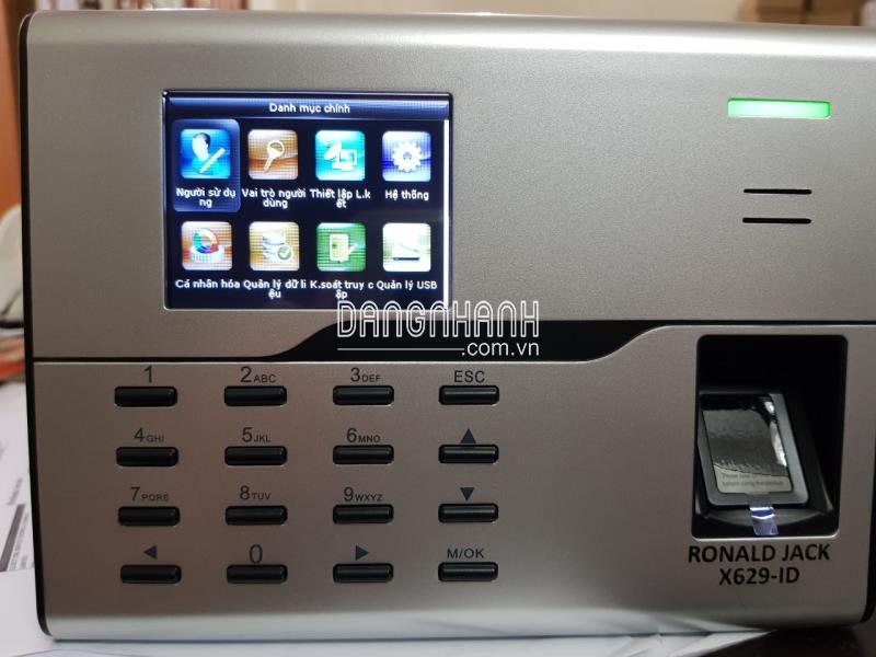 Máy chấm công ZKTECO UA860 có WIFI có pin lưu điện
