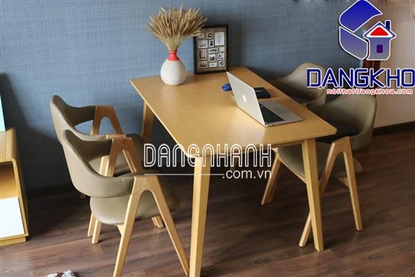 Bàn Ăn 4 Ghế EMMA Màu Tự Nhiên – BADK12