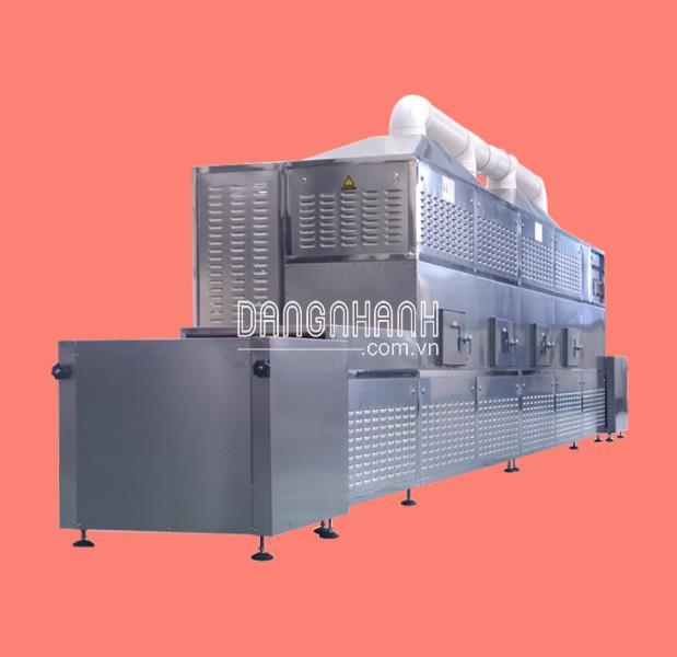 Máy sấy vi sóng dạng băng tải