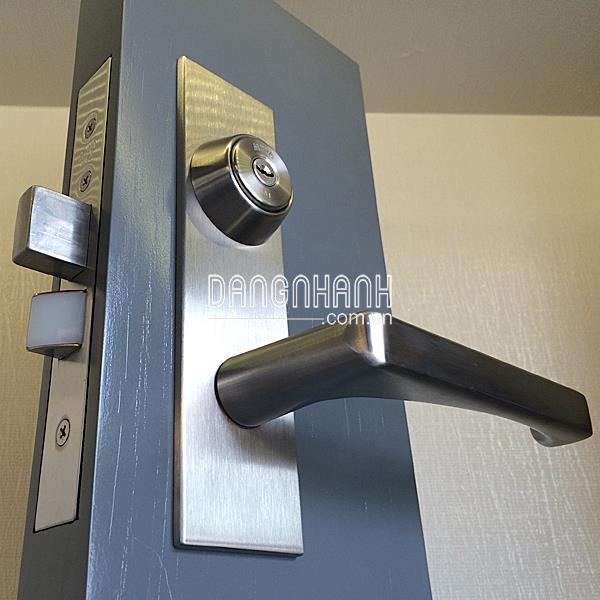 KHÓA TAY GẠT INOX U9 LA5017-1