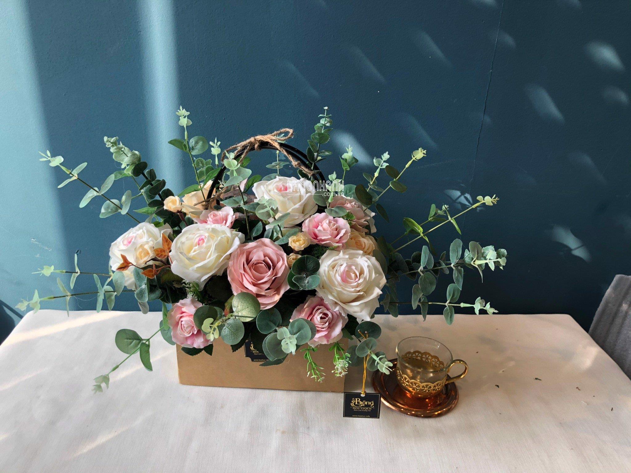 Giỏ Hoa Light Rose
