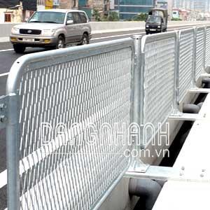 VÁCH NGĂN, RÀO CHẮN CHO CÔNG TRÌNH GIAO THÔNG VÀ CÔNG CỘNG
