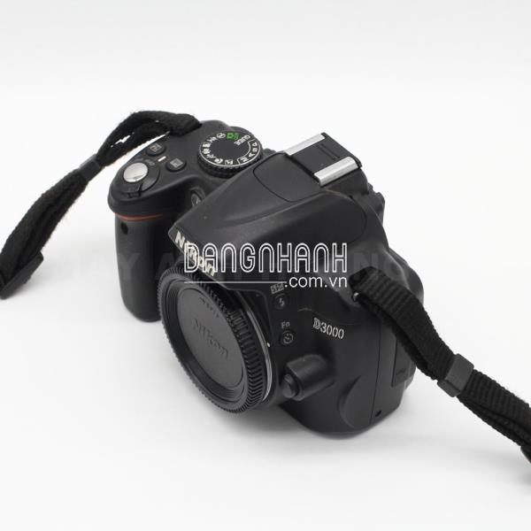 NIKON D3000 SLR KÈM KIT 18-55MM CŨ