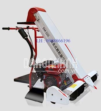 Máy hút hạt đóng bao tự hành Kamast
