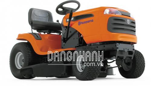 XE CẮT CỎ CÓ NGƯỜI LÁI HUSQVARNA CT151