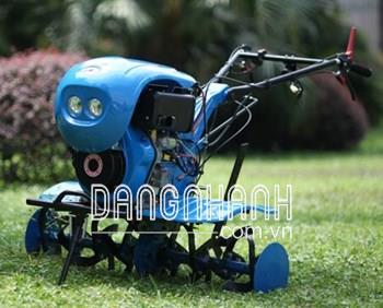 MÁY XỚI ĐẤT KAMA GM135F-ET (động cơ chạy dầu 186F-ET)