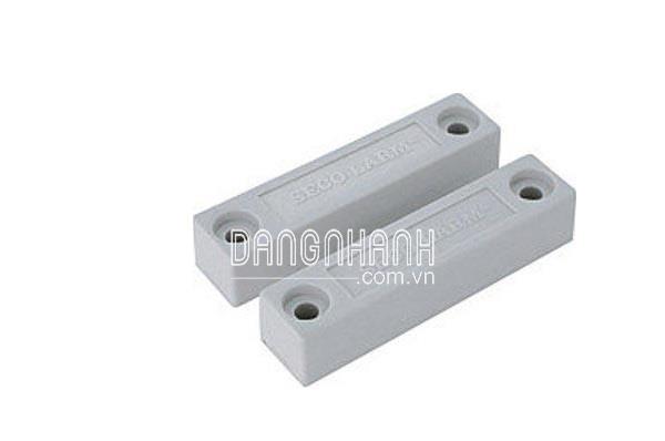 Cảm biến từ có dây SECO-LARM SM-217Q
