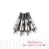 Khoan lỗ ống PVC cho hệ thống tưới nhỏ giọt