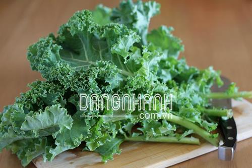 CẢI KALE MỸ- BÍ QUYẾT ĐẶC BIỆT CHO DA SÁNG