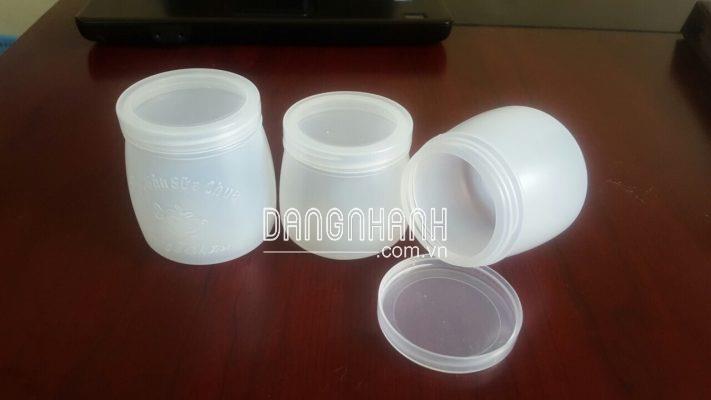 Hũ nhựa đựng sữa chua